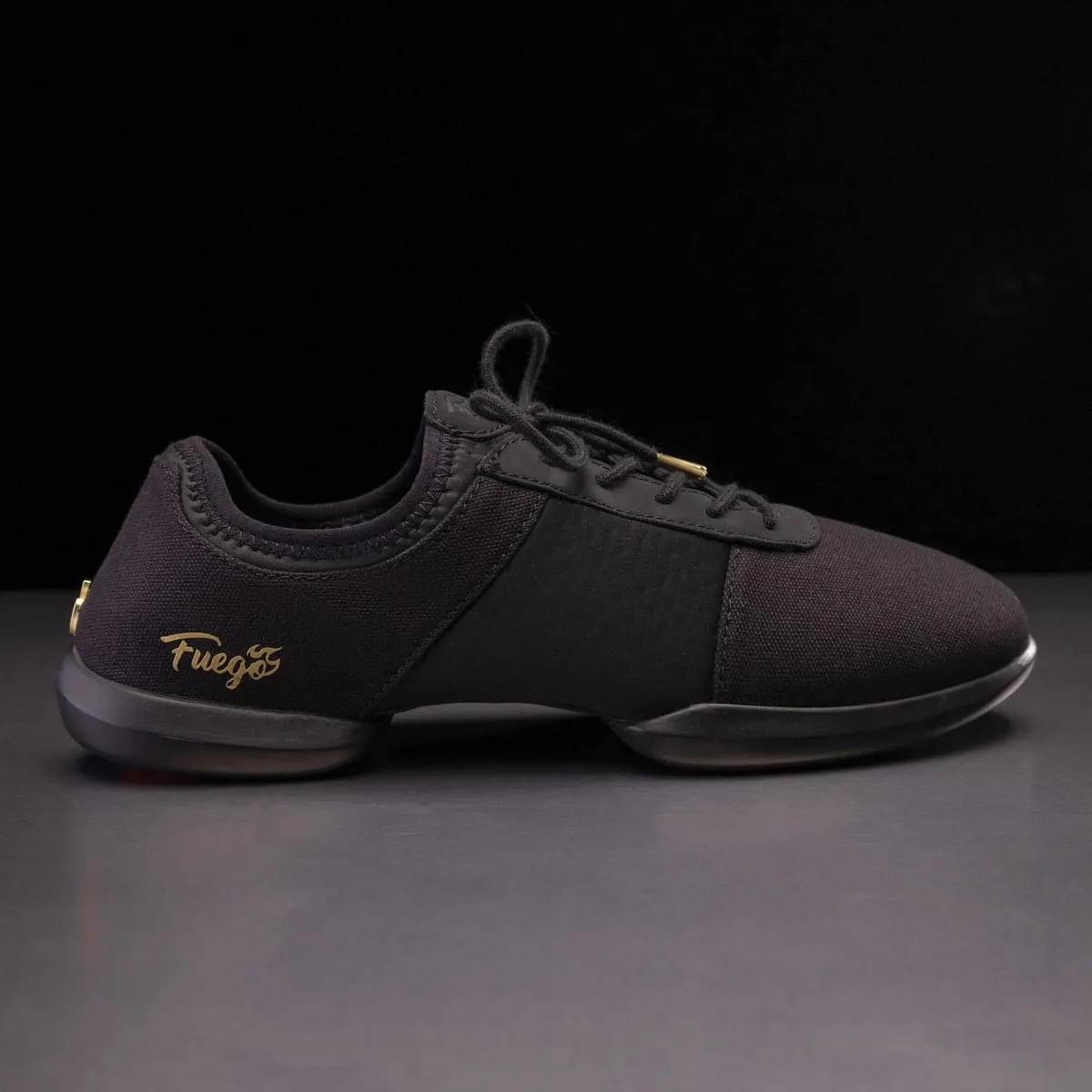 All-black | Split-sole (Collective)