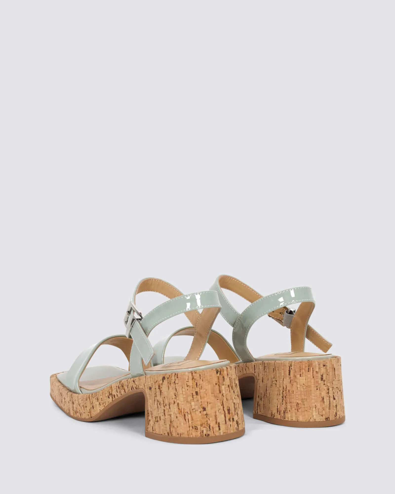 JUJU PLATFORM SANDALS MIST PATENT