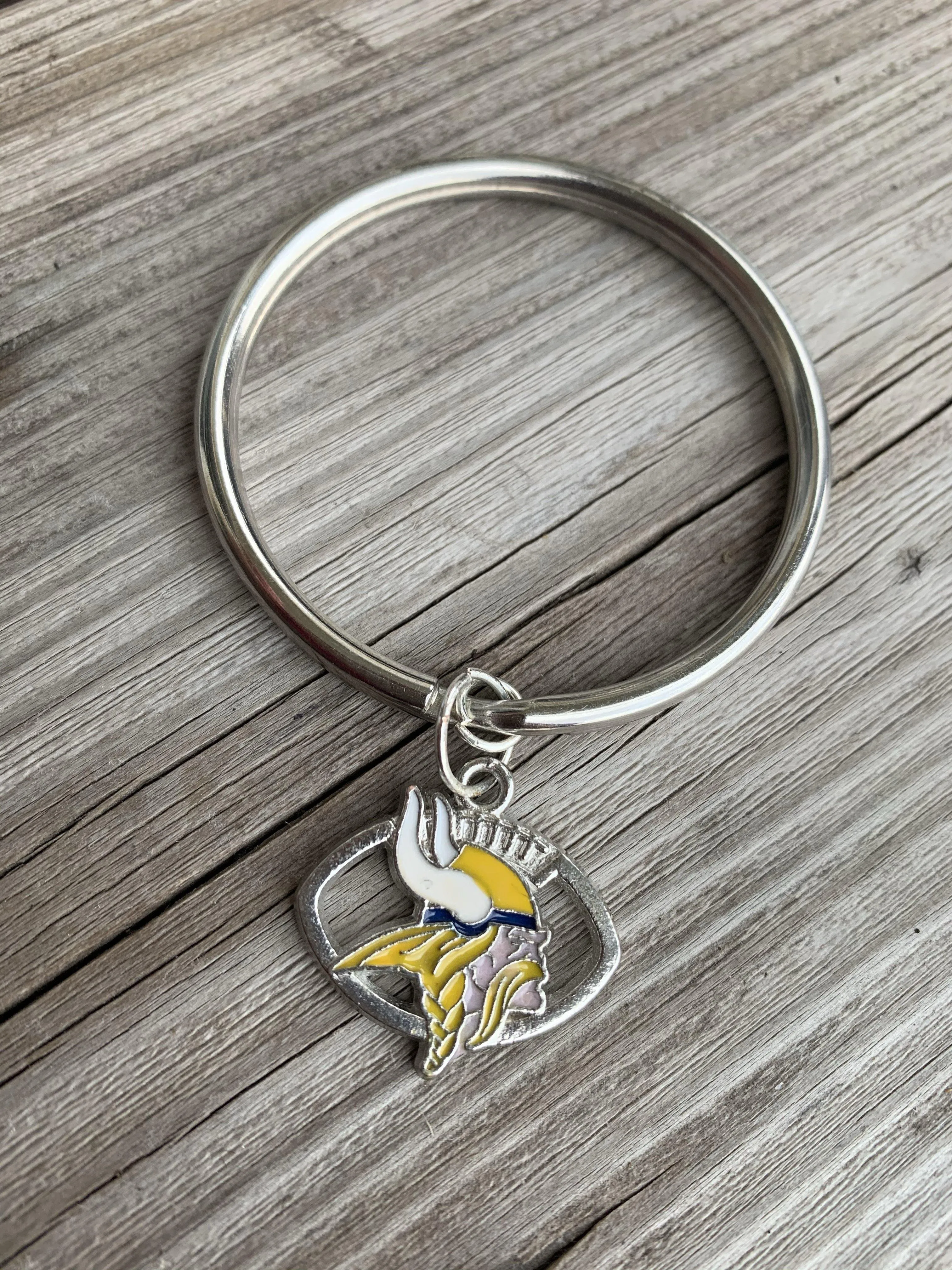 Keychains { Minnesota } Twins baseball. Vikings football. Wild hockey. Silver. MN.