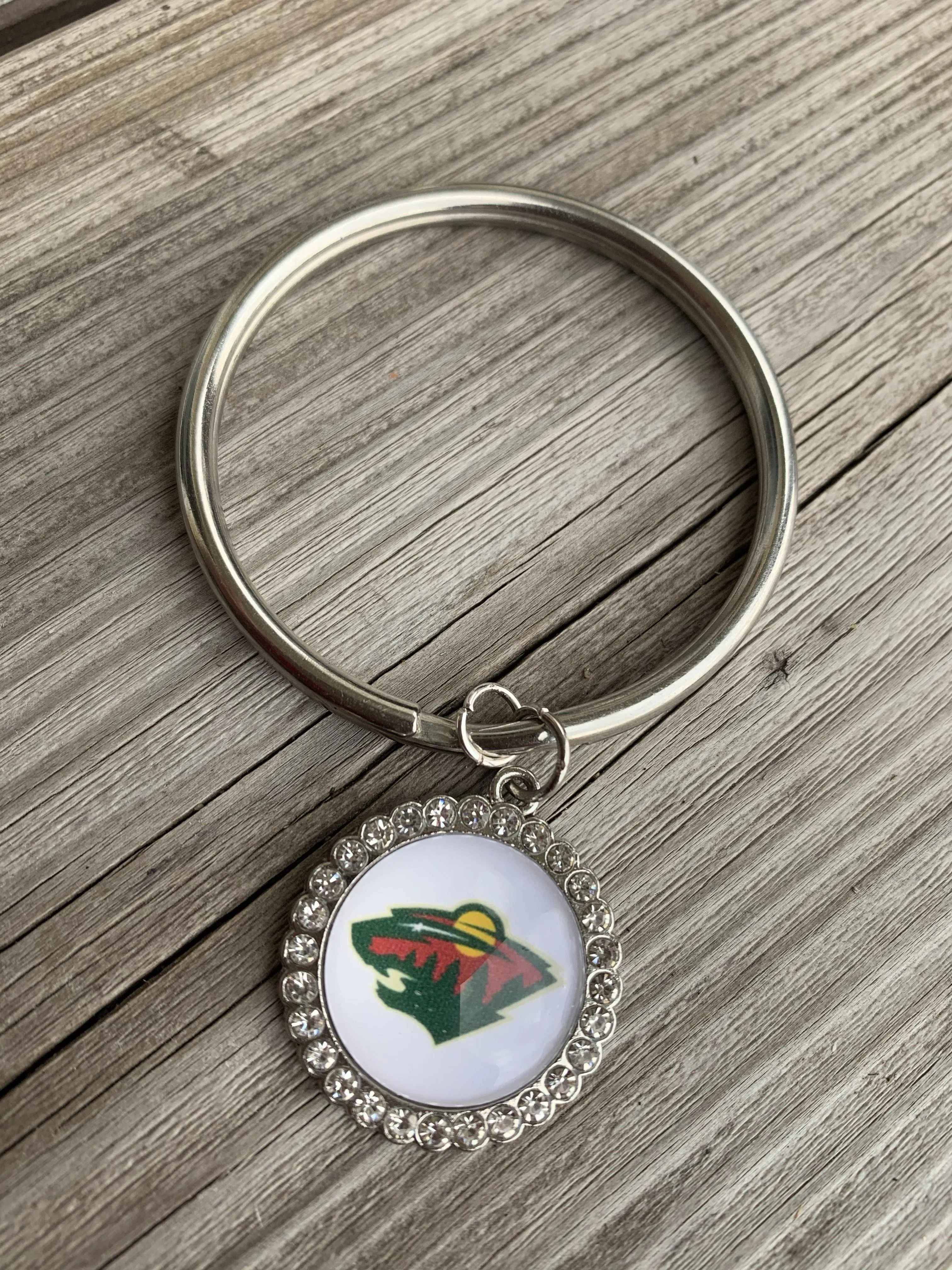 Keychains { Minnesota } Twins baseball. Vikings football. Wild hockey. Silver. MN.
