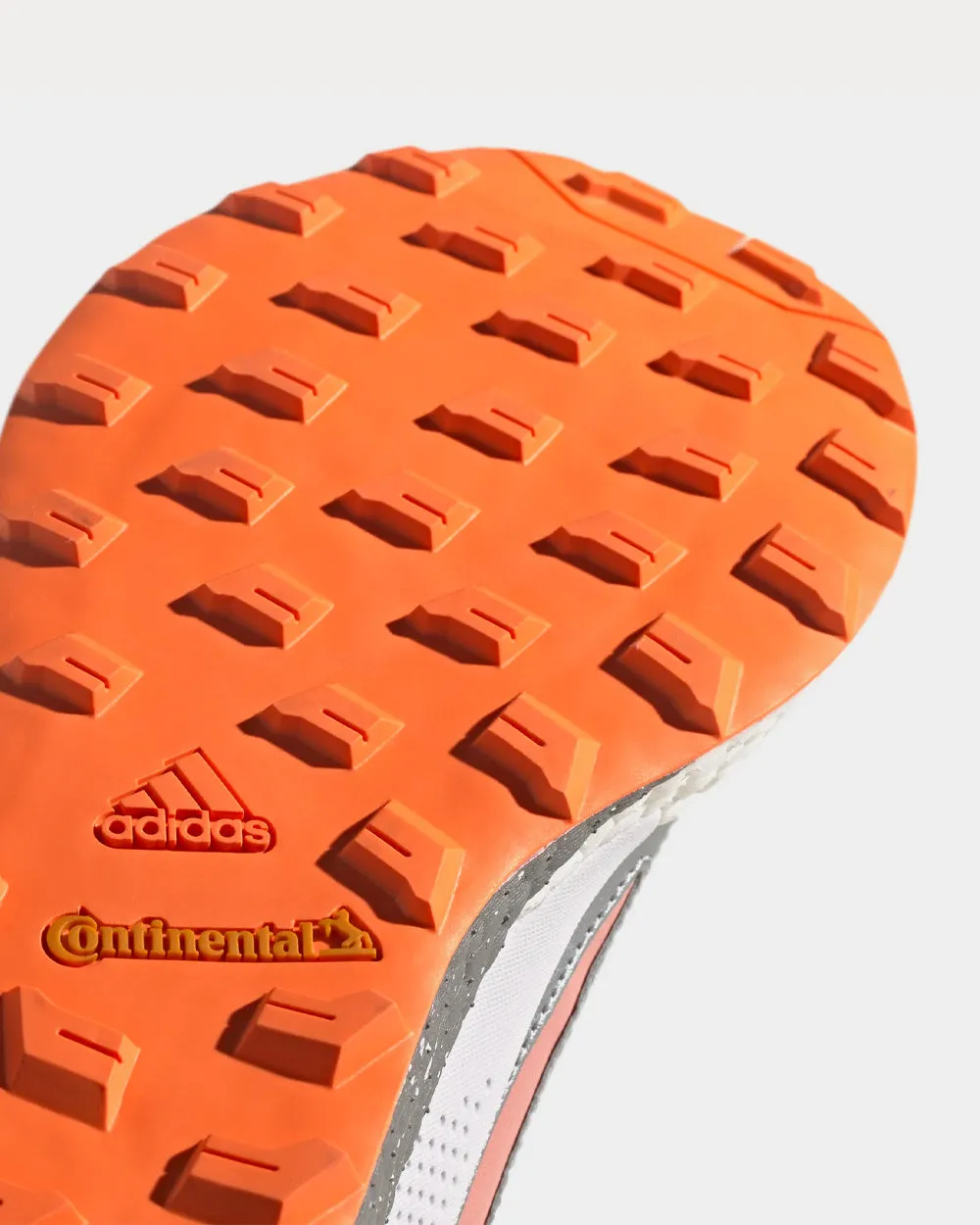 Outdoor Boost 2.0 COLD.RDY Dusted Clay / Cloud White / Signal Orange Running Shoes